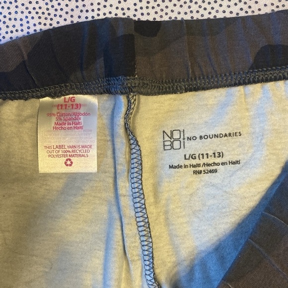 No Boundaries Gray Camouflage Ankle Leggings Women's Size L - Picture 11 of 11